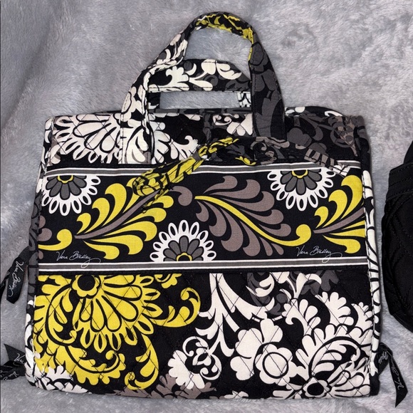 VERA BRADLEY BUNDLE SHOULDER/CROSSBODY BAG, WALLET, TRAVEL COSMETIC CASE - Picture 3 of 5